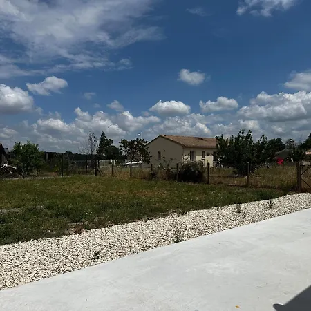 Celeste - Clim - Parking Gratuit - Proche Cnpe Blayais Braud-et-Saint-Louis